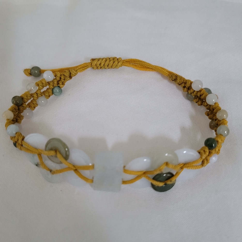 Bracelet